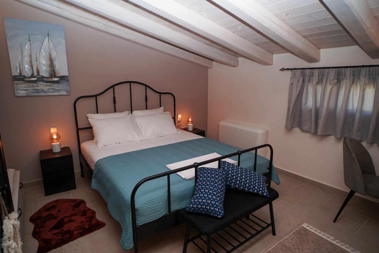 Stratos Corfu -private Pool And Hot Tub Villa