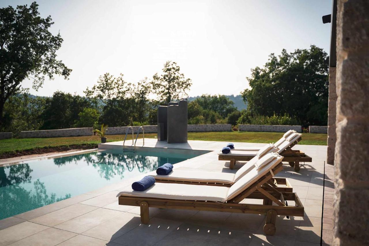 Stratos Corfu -private Pool And Hot Tub *
