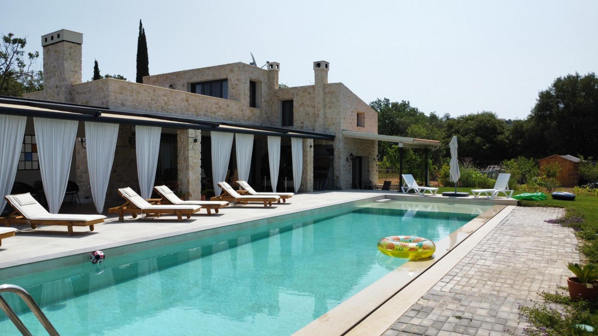 Villa Stratos Corfu -private Pool And Hot Tub *
