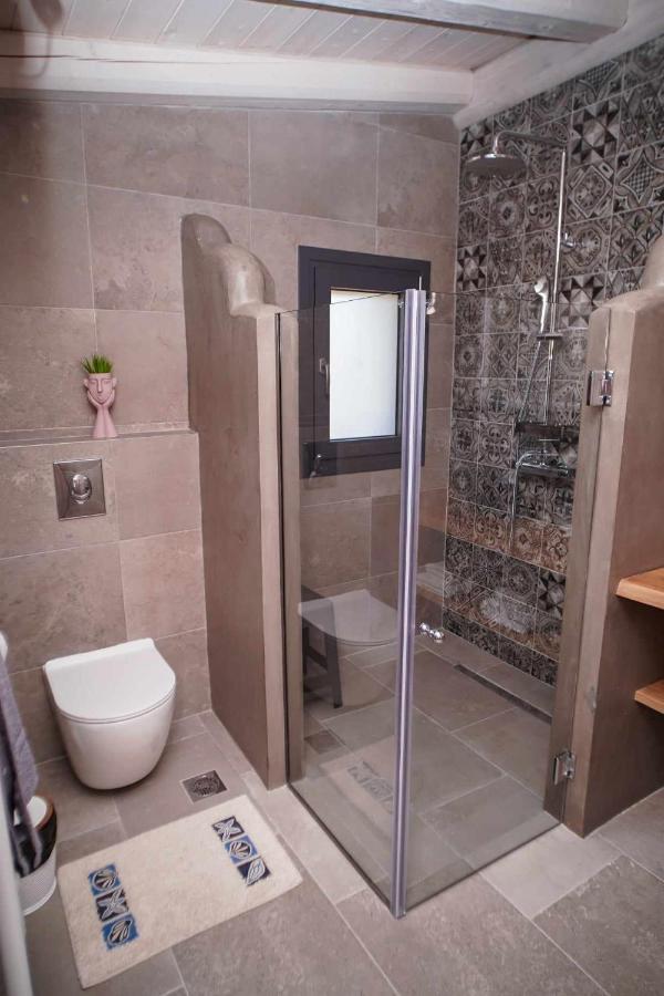 Stratos Corfu -private Pool And Hot Tub Villa *